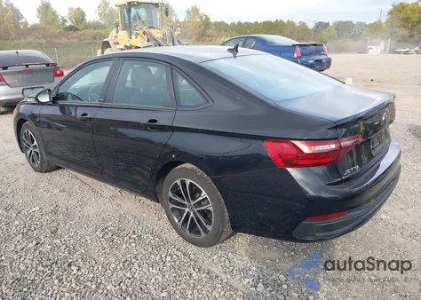 2023 Volkswagen Jetta 1.5T Sport z USA, uszkodzony, nr VIN 3VWBM7BU3PM006076